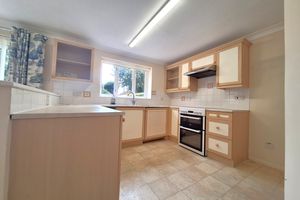 Kitchen Diner- click for photo gallery